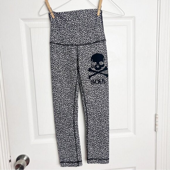 Lululemon | SoulCycle Animal Print Cropped Leggings Size 2 - Picture 1 of 8